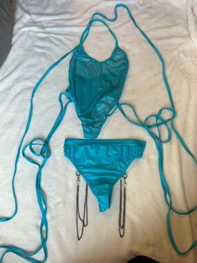 Rave Festival Ready With This Turquoise String Bikini Set with Chain Details